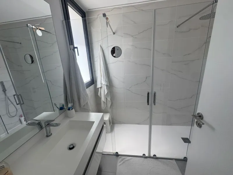 Fantastic brand new duplex penthouse property in a prestigious urbanisation in Estepona.