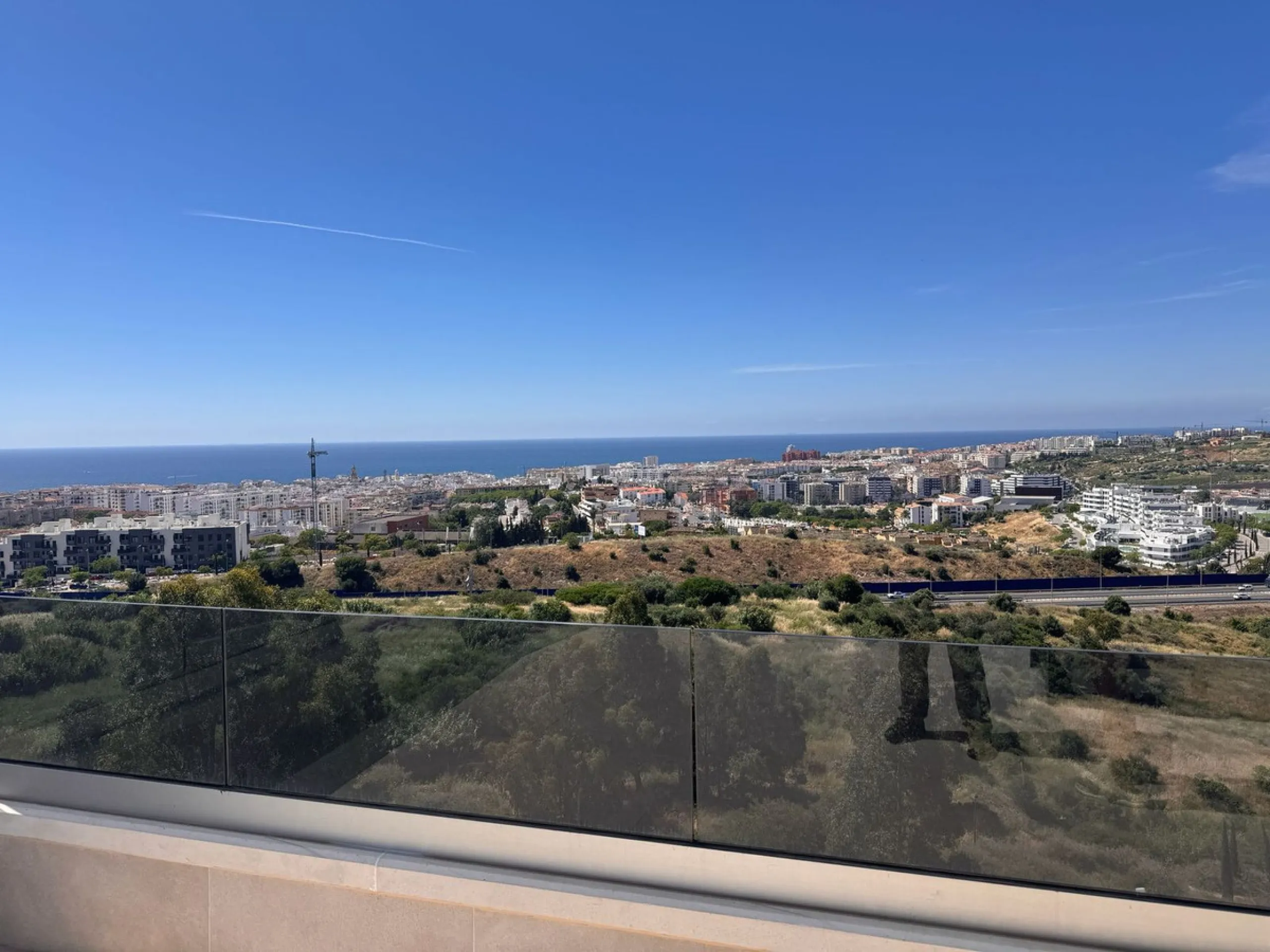 Fantastic brand new duplex penthouse property in a prestigious urbanisation in Estepona.