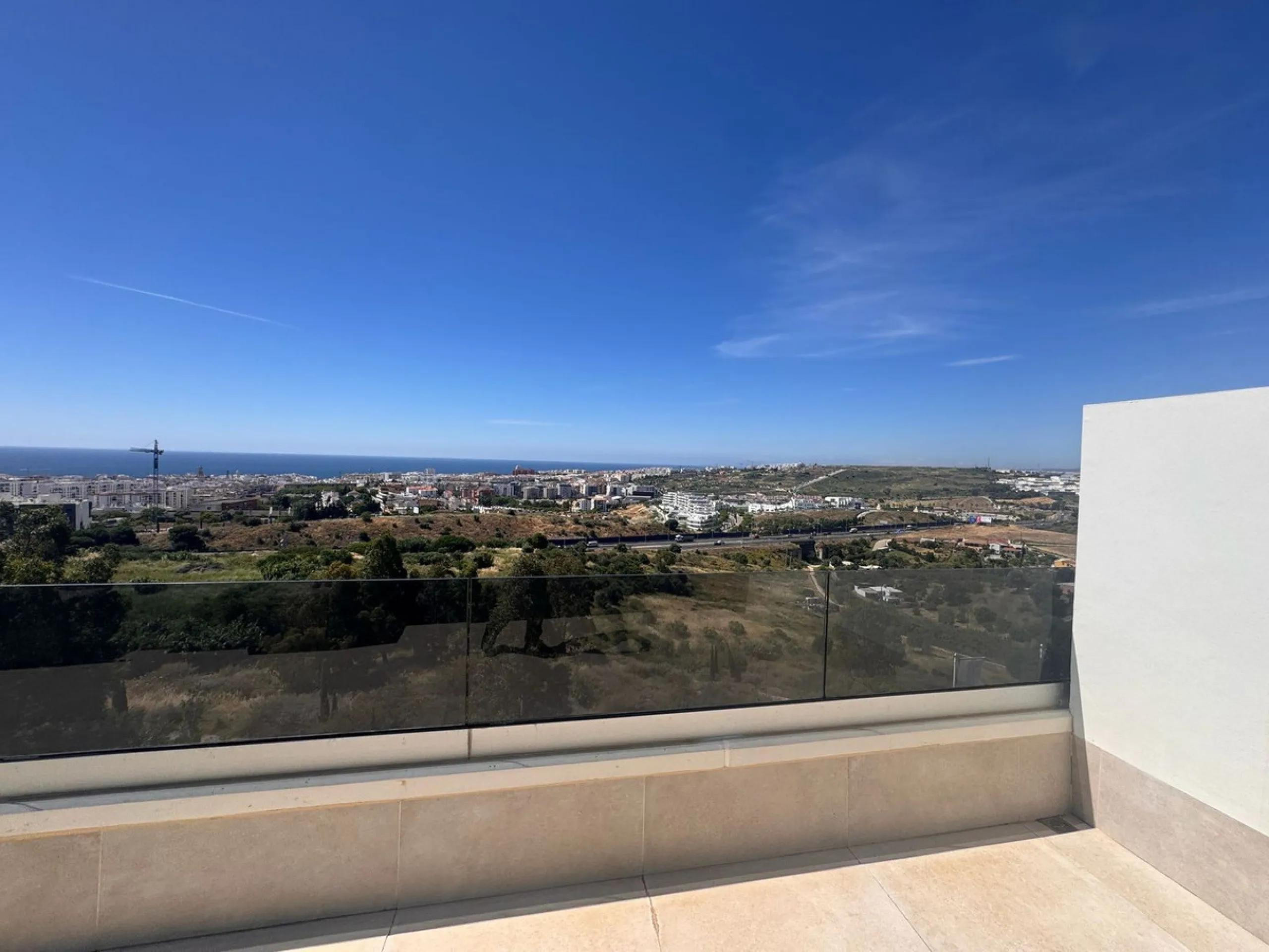 Fantastic brand new duplex penthouse property in a prestigious urbanisation in Estepona.