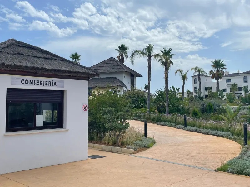 Fantastic brand new duplex penthouse property in a prestigious urbanisation in Estepona.