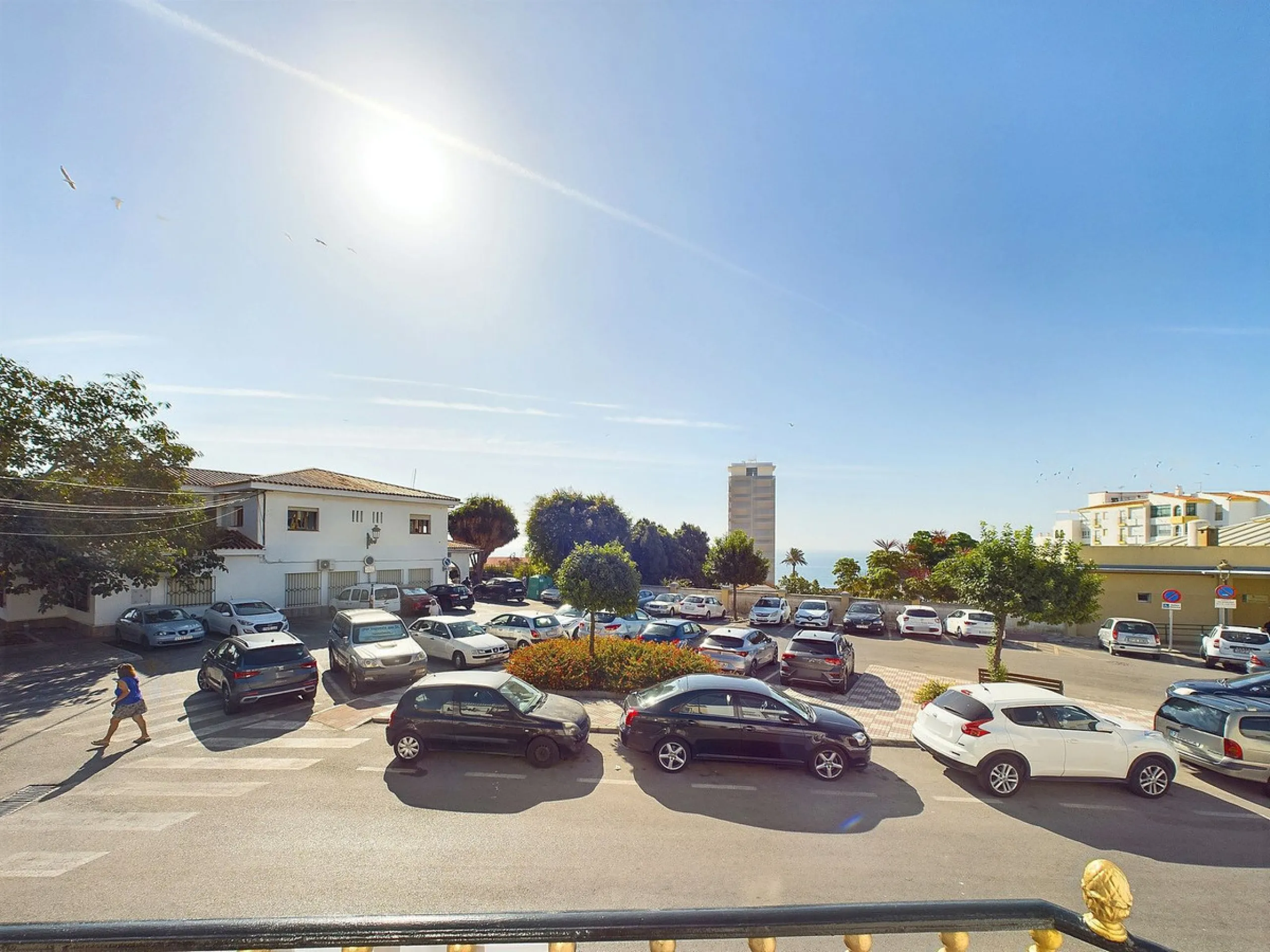 SECOND LINE BEACH  2 BED/2 BATH TOWNHOUSE – ESTEPONA PROMENADE!