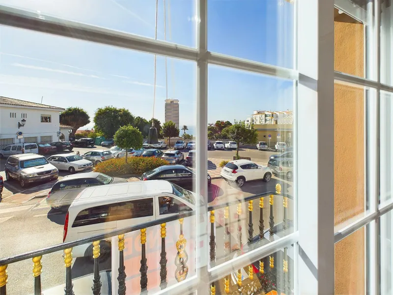 SECOND LINE BEACH  2 BED/2 BATH TOWNHOUSE – ESTEPONA PROMENADE!