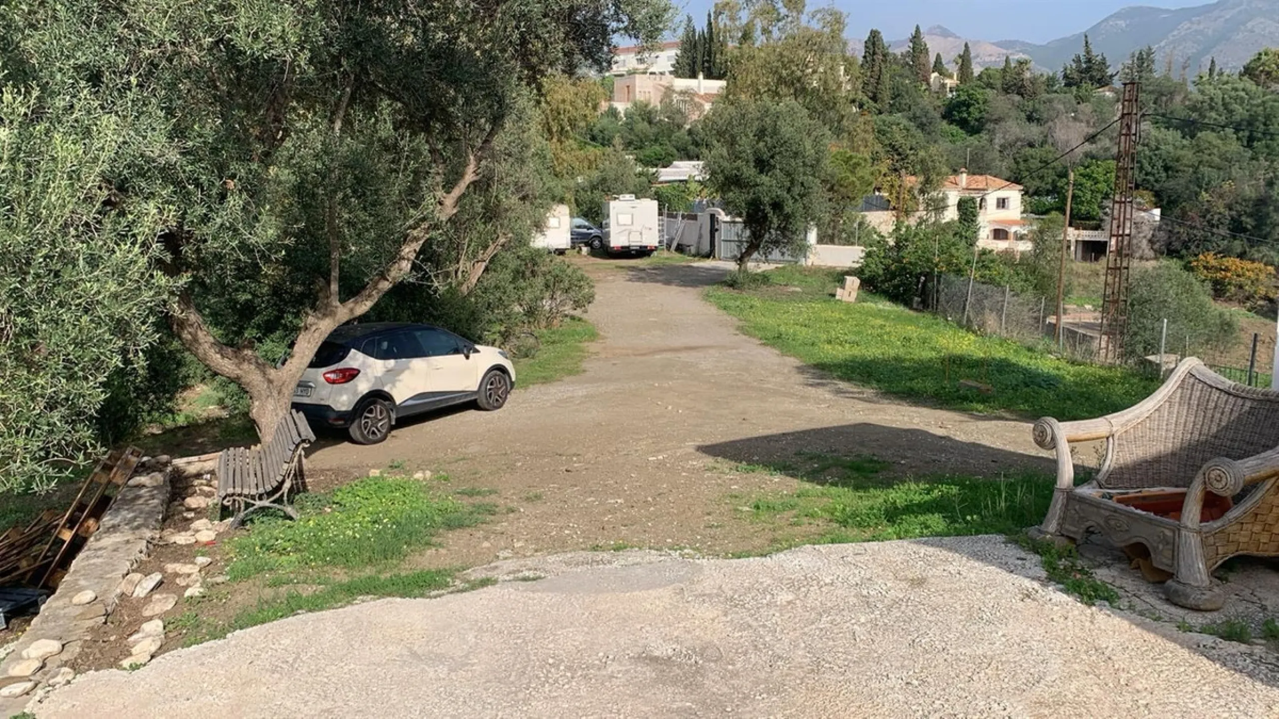 House - Finca - Cortijo в продаже в Mijas, Málaga. В доме 3 спален и 2 ванных комнат. Площадь дома 208 м². Площадь участка 19200 м²