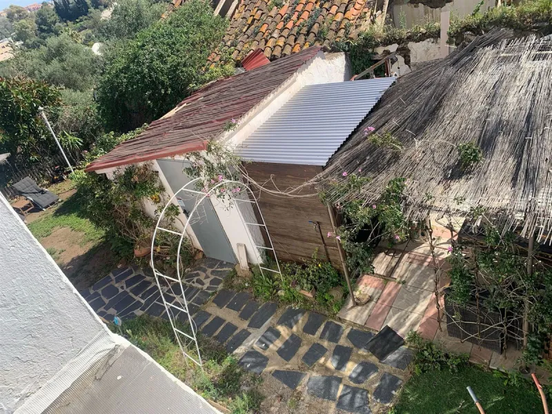 House - Finca - Cortijo в продаже в Mijas, Málaga. В доме 3 спален и 2 ванных комнат. Площадь дома 208 м². Площадь участка 19200 м²