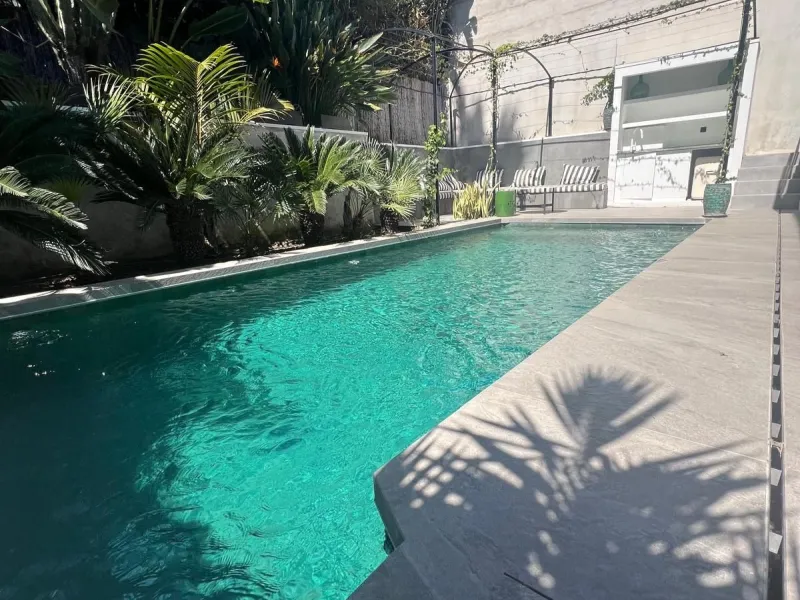 Absolutely stunning south facing villa just a few meters from Puerto Banus. The ultra-modern designed villa just 700 meters from the beach is significantly ahead of most of the best new properties on the market. Impressive attention to detail and architec