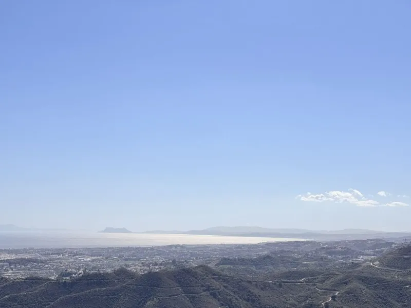 Residential building plot between Marbella and Istan. Excellent opportunity to acquire a project at 40% completion in the coveted, guarded Sierra Blanca Country Club development. This idyllic natural setting is located in Istán, a prime tourist destinatio
