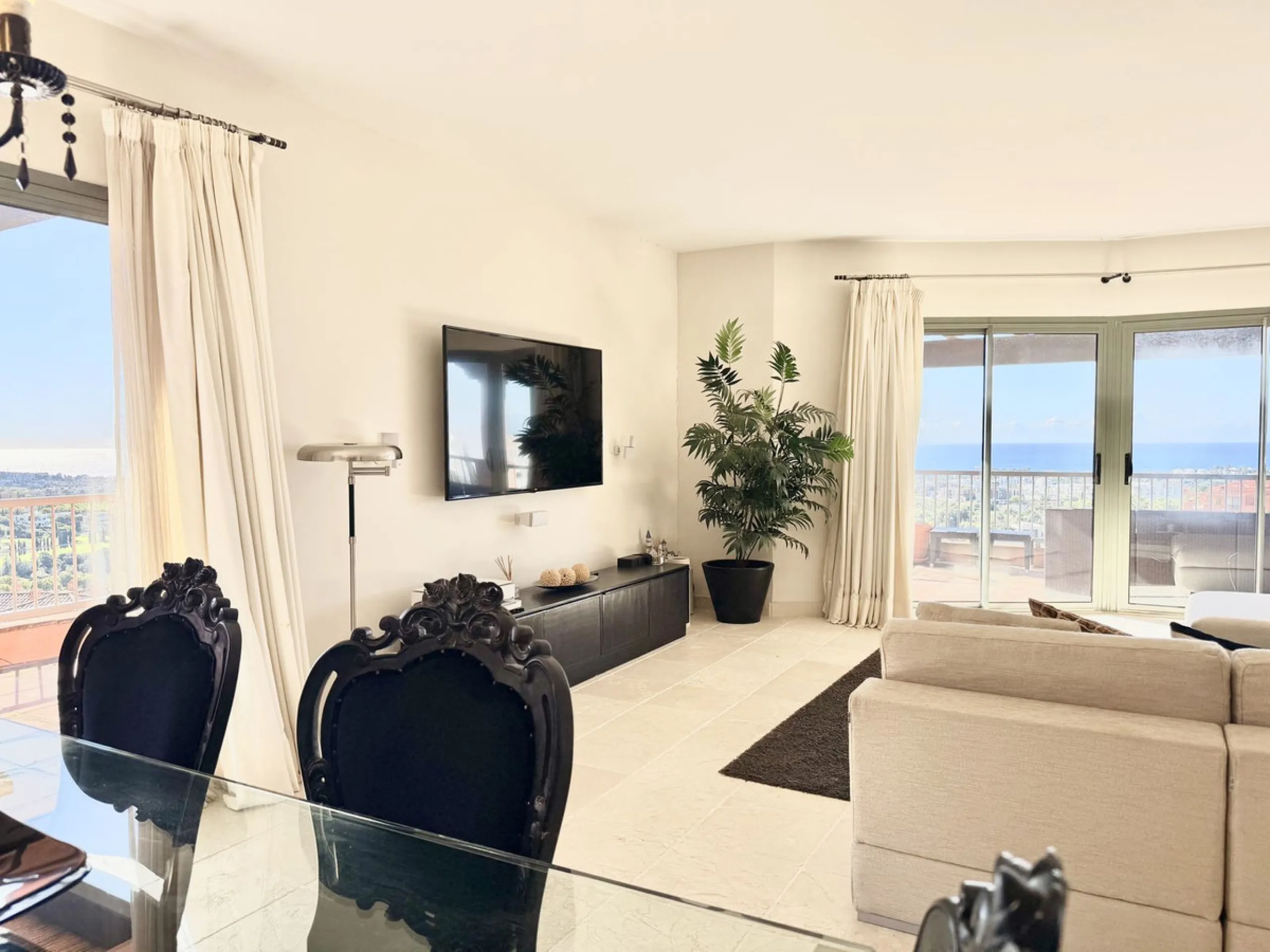 PRESTIGIOUS CORNER PENTHOUSE IN ROYAL FLAMINGOS, BENAHAVIS
