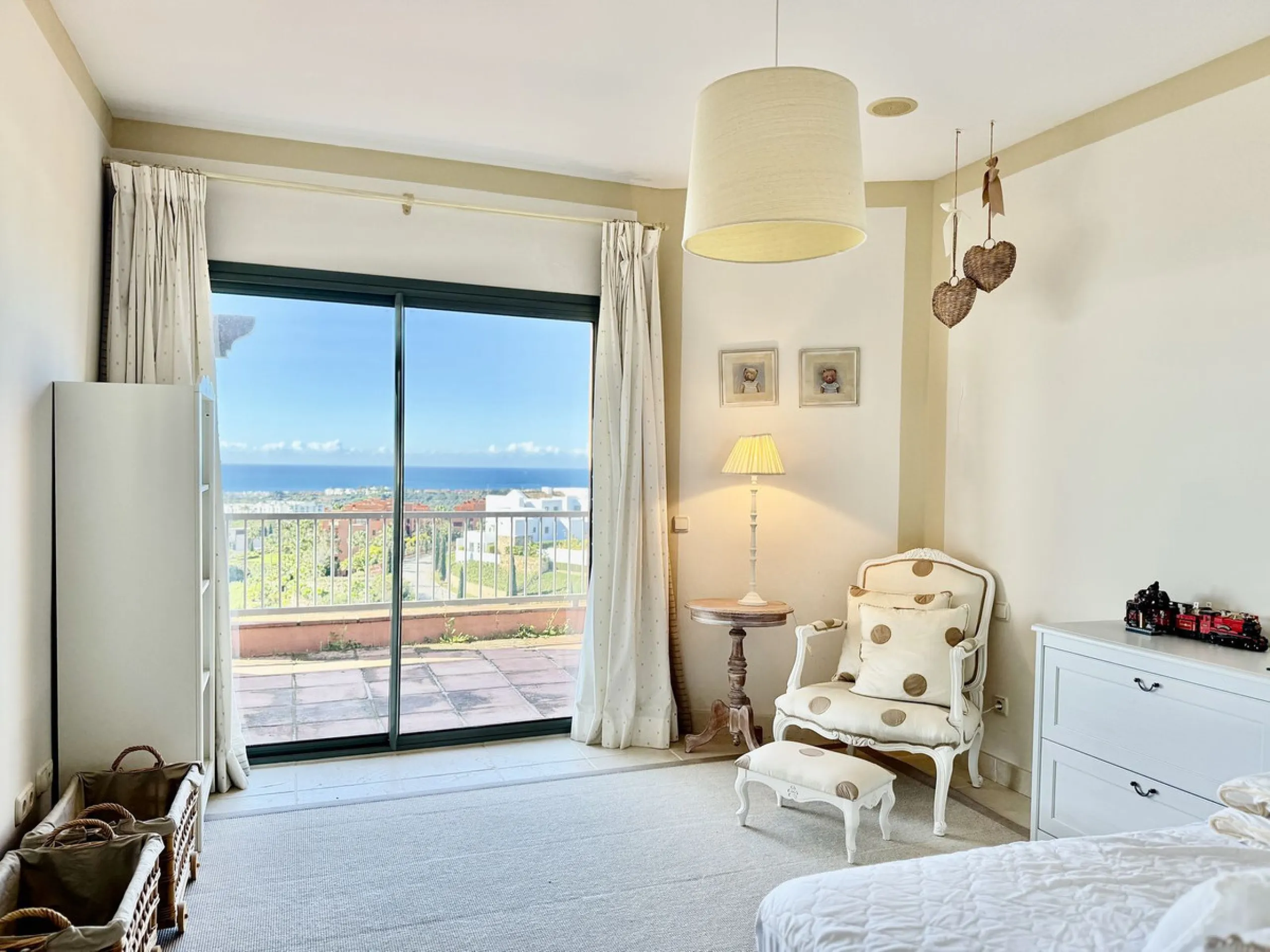 PRESTIGIOUS CORNER PENTHOUSE IN ROYAL FLAMINGOS, BENAHAVIS