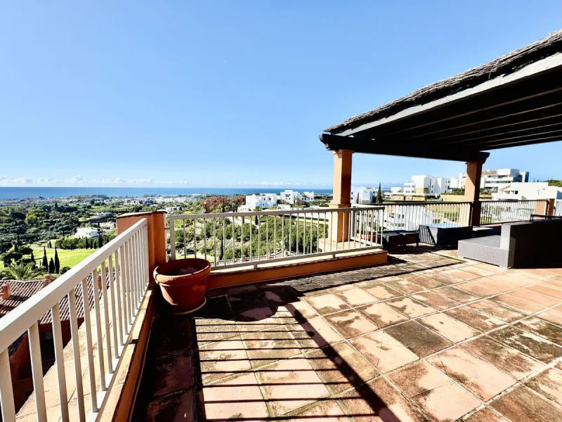 PRESTIGIOUS CORNER PENTHOUSE IN ROYAL FLAMINGOS, BENAHAVIS