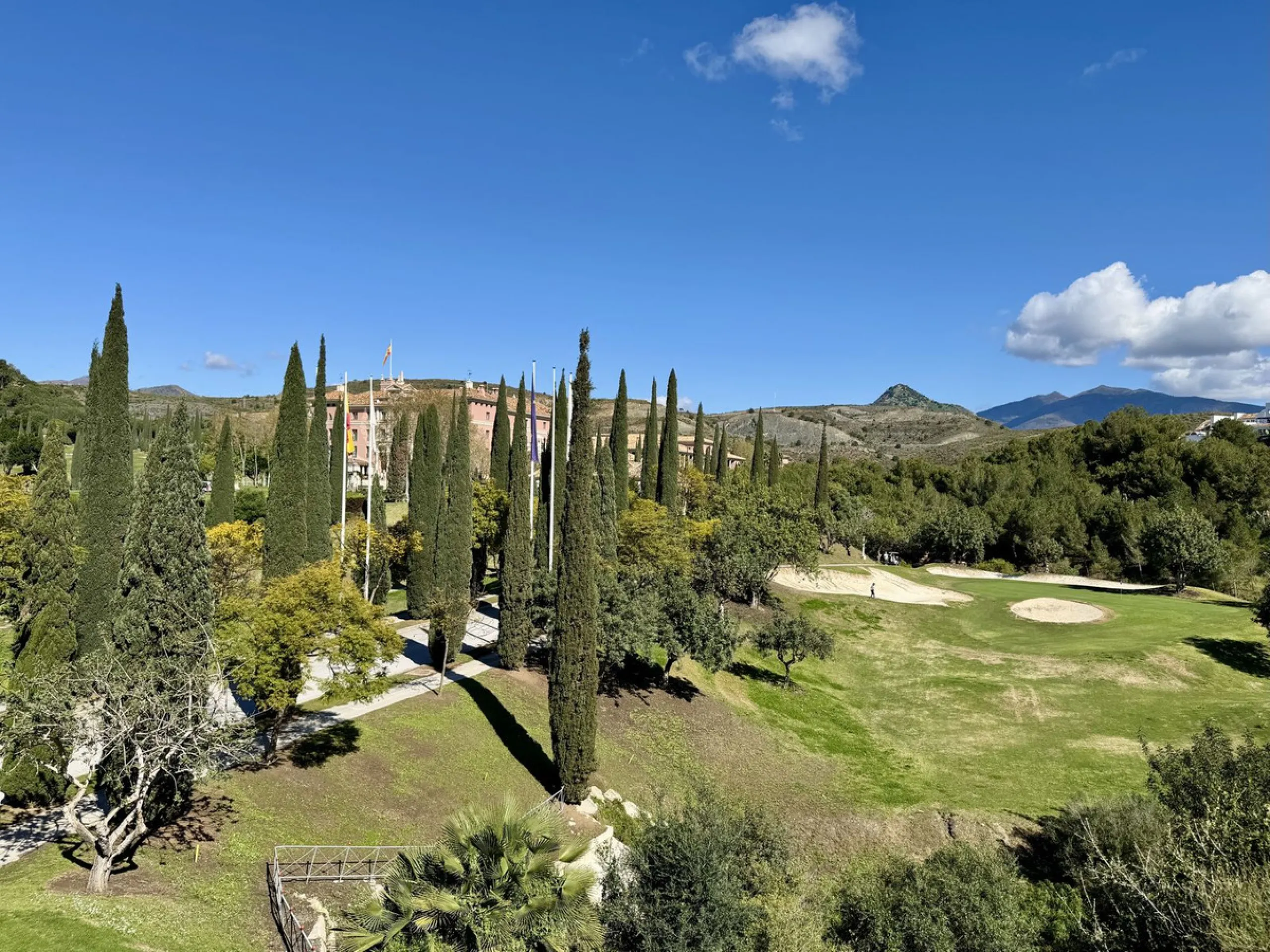 PRESTIGIOUS CORNER PENTHOUSE IN ROYAL FLAMINGOS, BENAHAVIS
