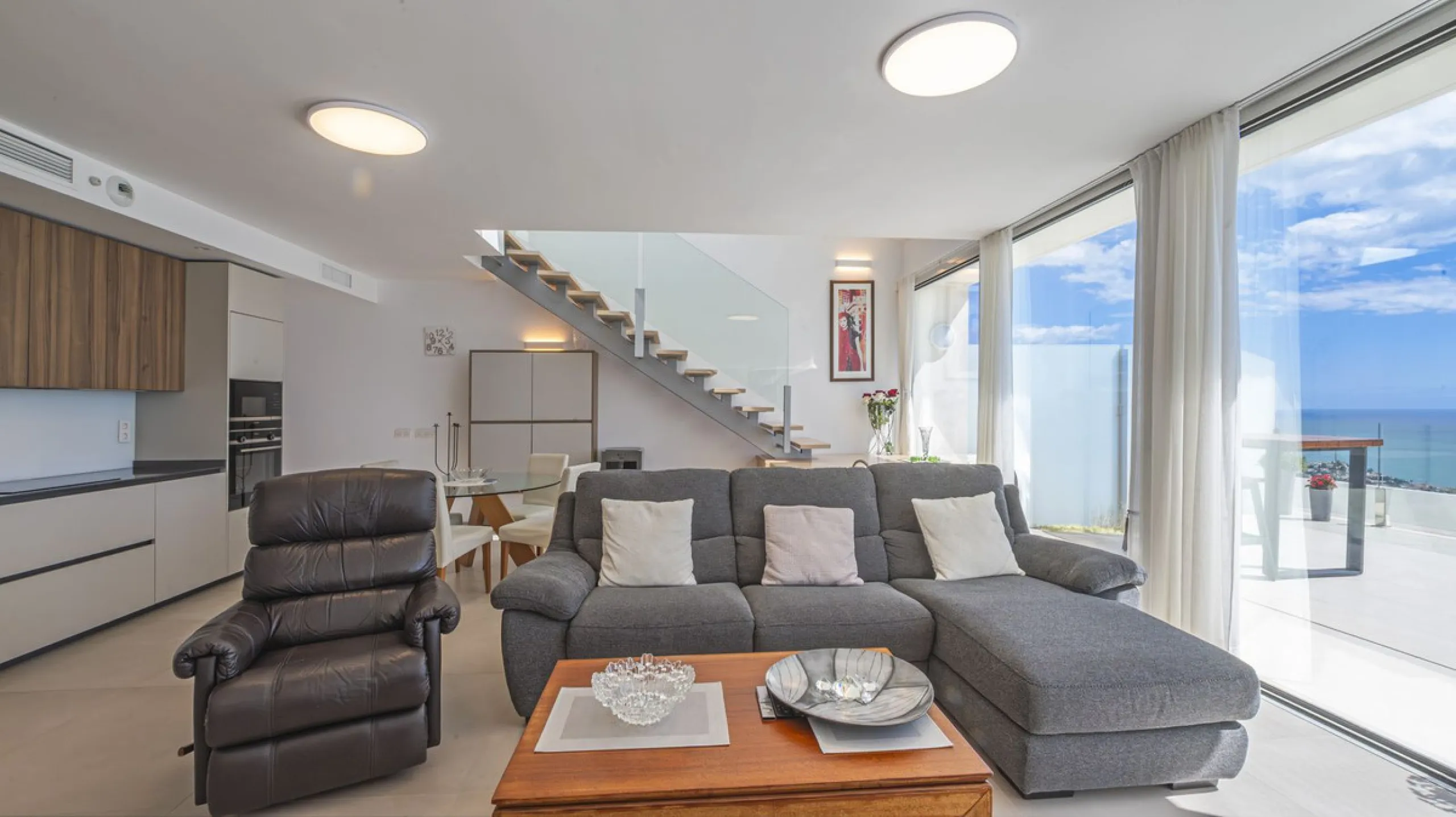 Apartment - Penthouse Duplex в продаже в Benalmadena, Málaga. В доме 3 спален и 2 ванных комнат. Площадь дома 213 м²