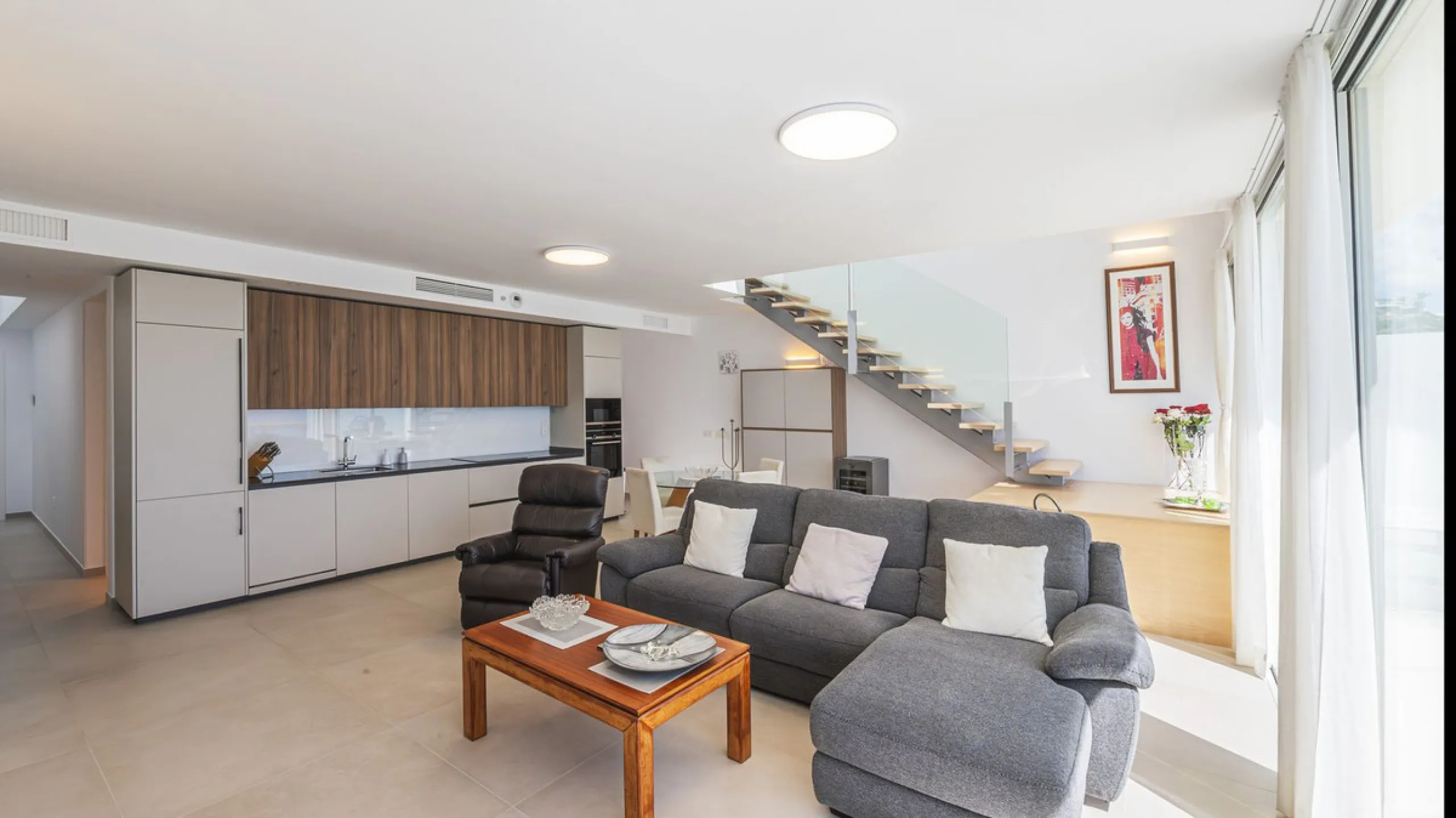 Apartment - Penthouse Duplex в продаже в Benalmadena, Málaga. В доме 3 спален и 2 ванных комнат. Площадь дома 213 м²