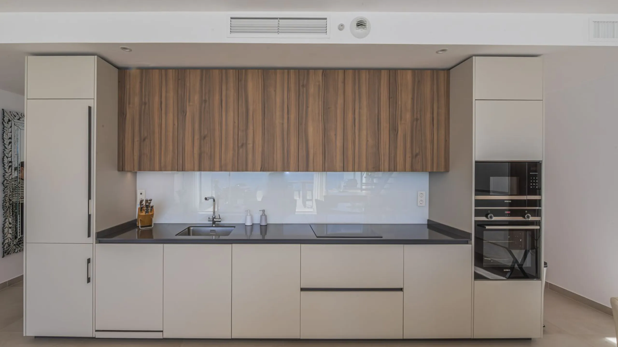 Apartment - Penthouse Duplex в продаже в Benalmadena, Málaga. В доме 3 спален и 2 ванных комнат. Площадь дома 213 м²