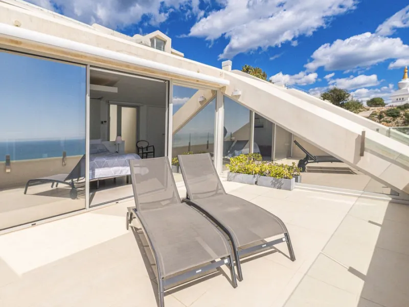 Apartment - Penthouse Duplex в продаже в Benalmadena, Málaga. В доме 3 спален и 2 ванных комнат. Площадь дома 213 м²