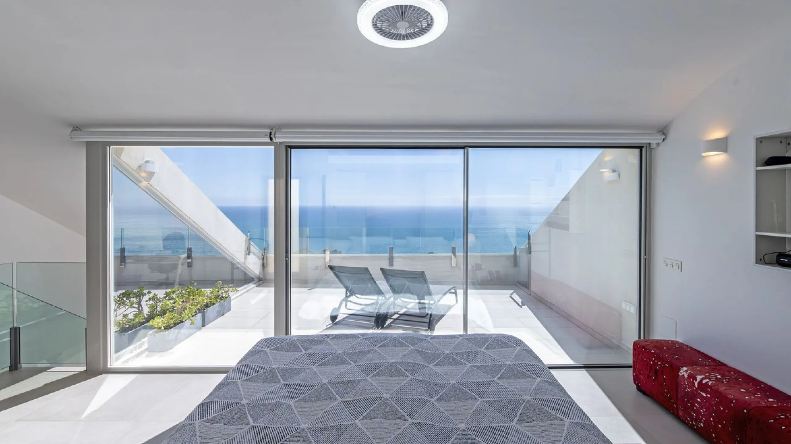 Apartment - Penthouse Duplex в продаже в Benalmadena, Málaga. В доме 3 спален и 2 ванных комнат. Площадь дома 213 м²
