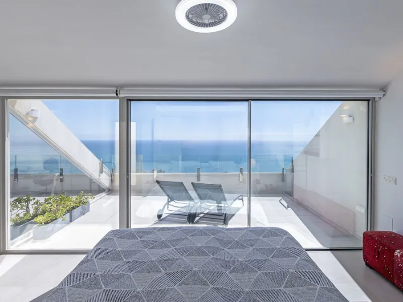Apartment - Penthouse Duplex в продаже в Benalmadena, Málaga. В доме 3 спален и 2 ванных комнат. Площадь дома 213 м²