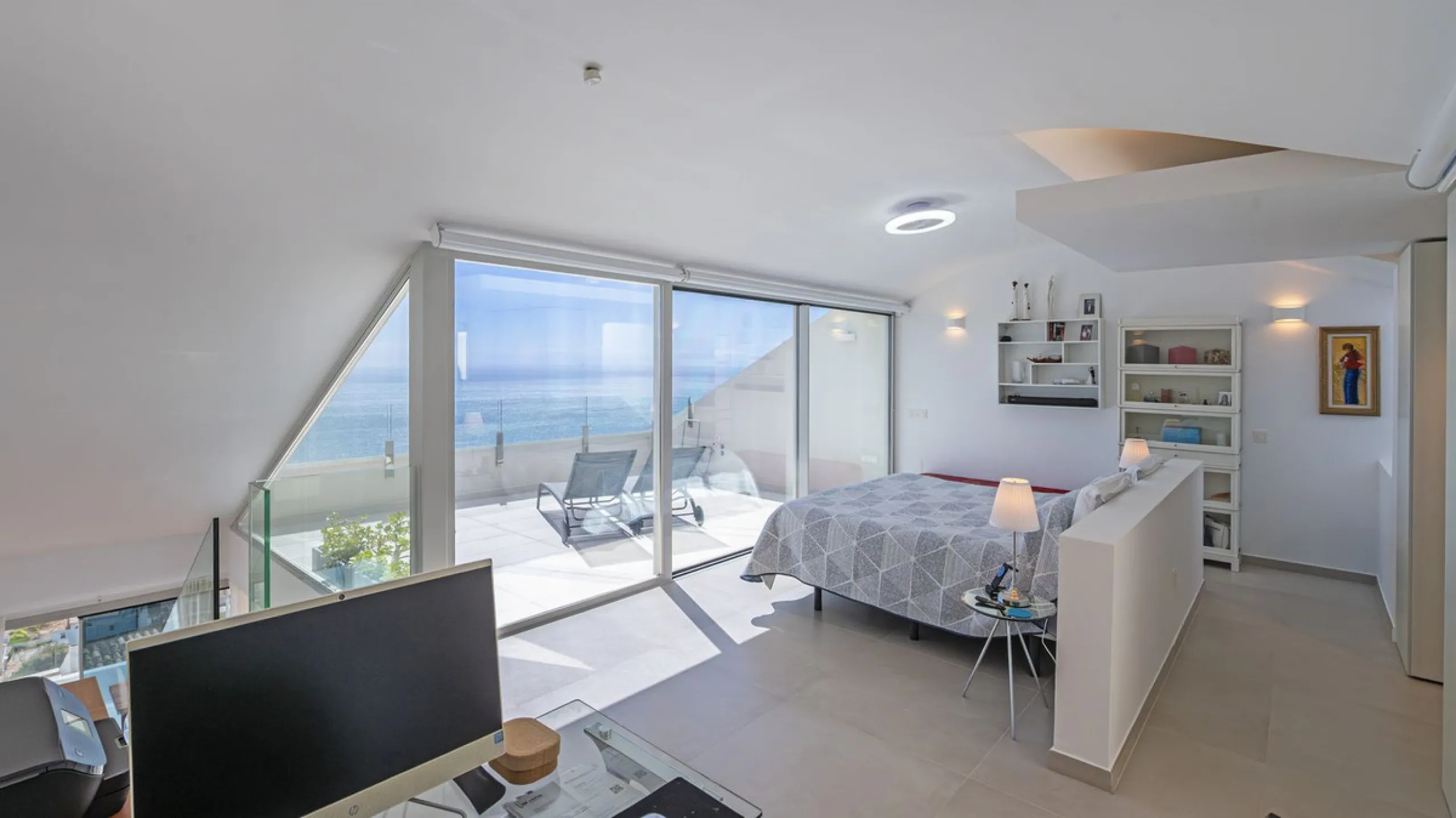 Apartment - Penthouse Duplex в продаже в Benalmadena, Málaga. В доме 3 спален и 2 ванных комнат. Площадь дома 213 м²