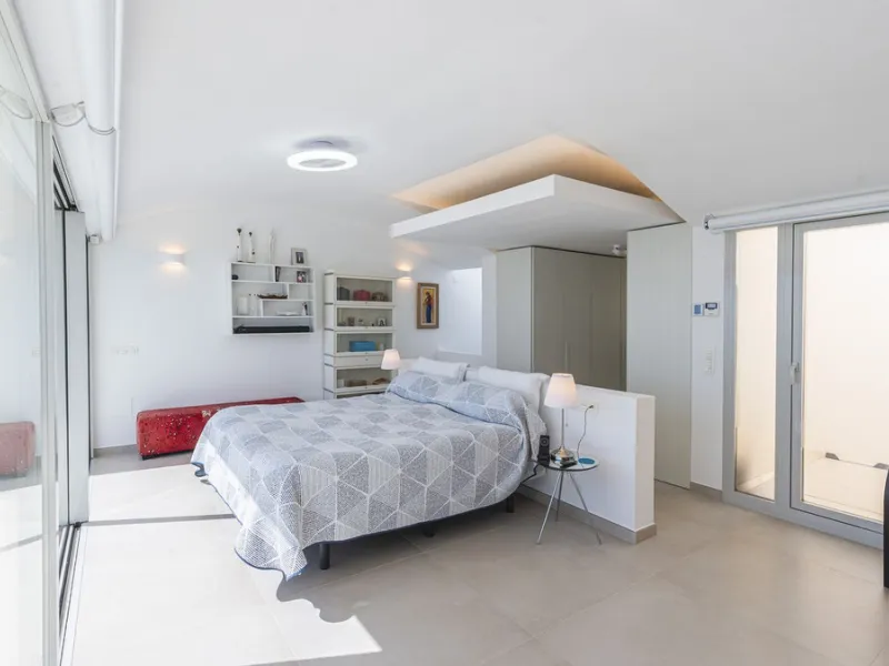 Apartment - Penthouse Duplex в продаже в Benalmadena, Málaga. В доме 3 спален и 2 ванных комнат. Площадь дома 213 м²