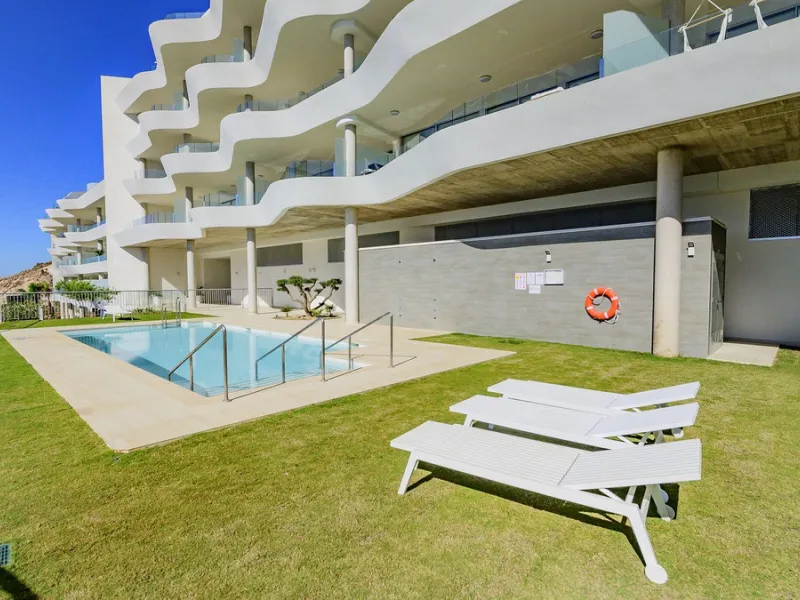 Apartment - Penthouse Duplex в продаже в Benalmadena, Málaga. В доме 3 спален и 2 ванных комнат. Площадь дома 213 м²