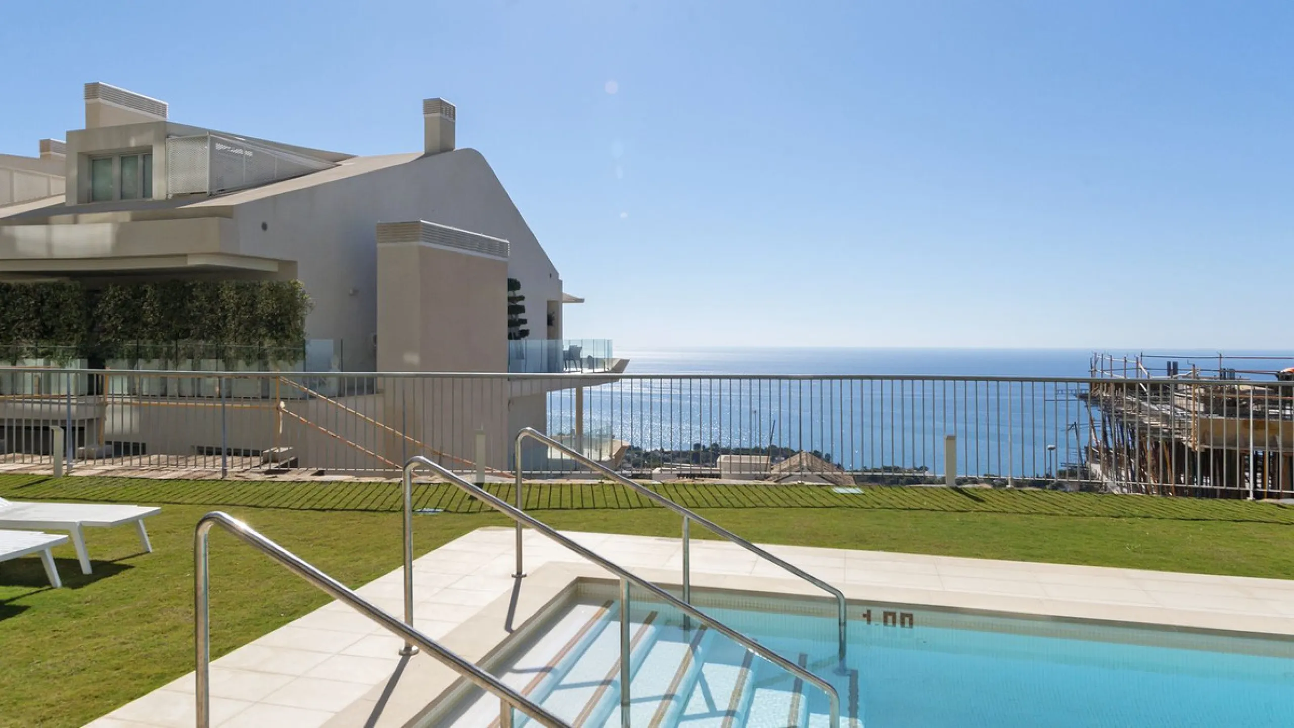Apartment - Penthouse Duplex в продаже в Benalmadena, Málaga. В доме 3 спален и 2 ванных комнат. Площадь дома 213 м²