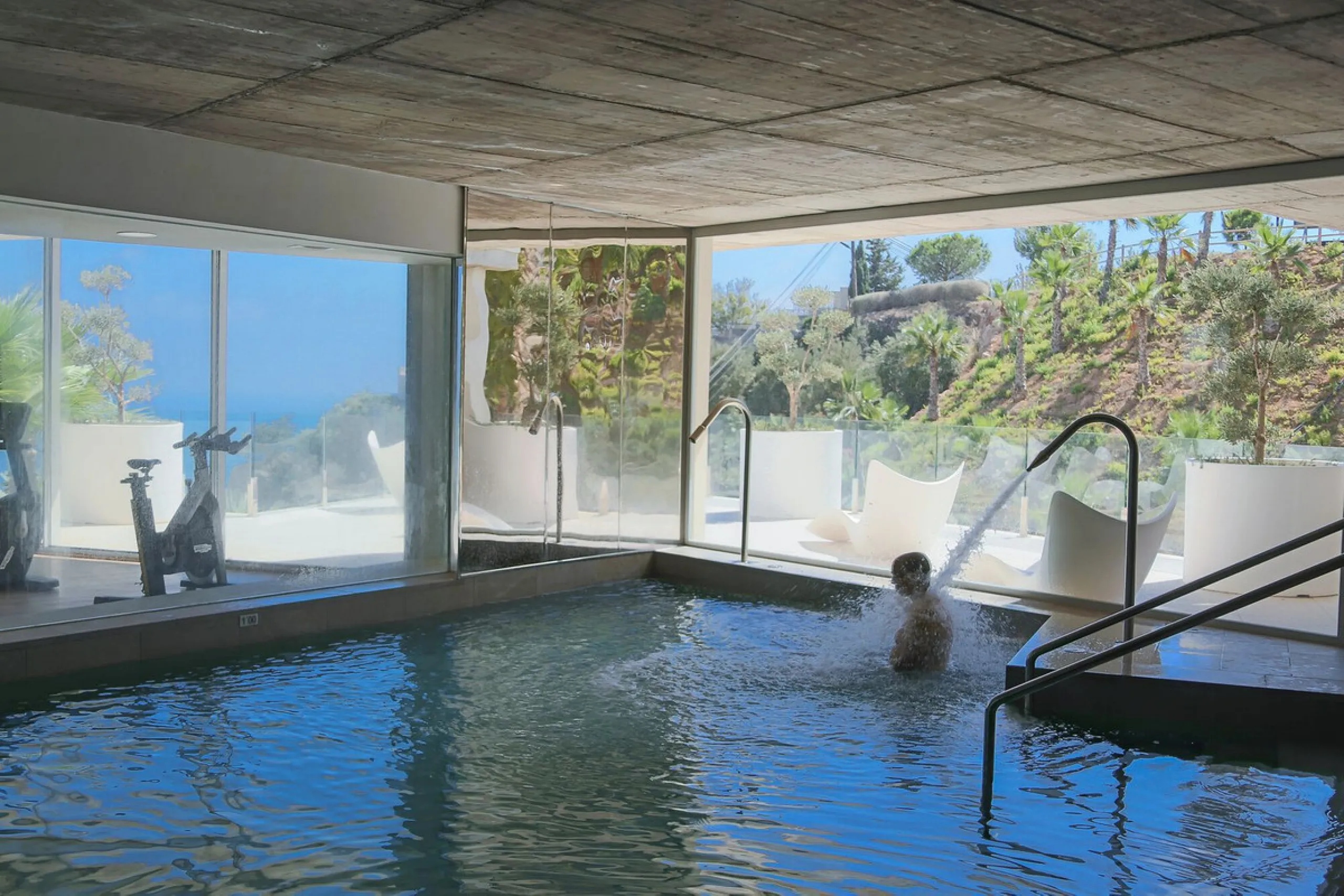 Apartment - Penthouse Duplex в продаже в Benalmadena, Málaga. В доме 3 спален и 2 ванных комнат. Площадь дома 213 м²