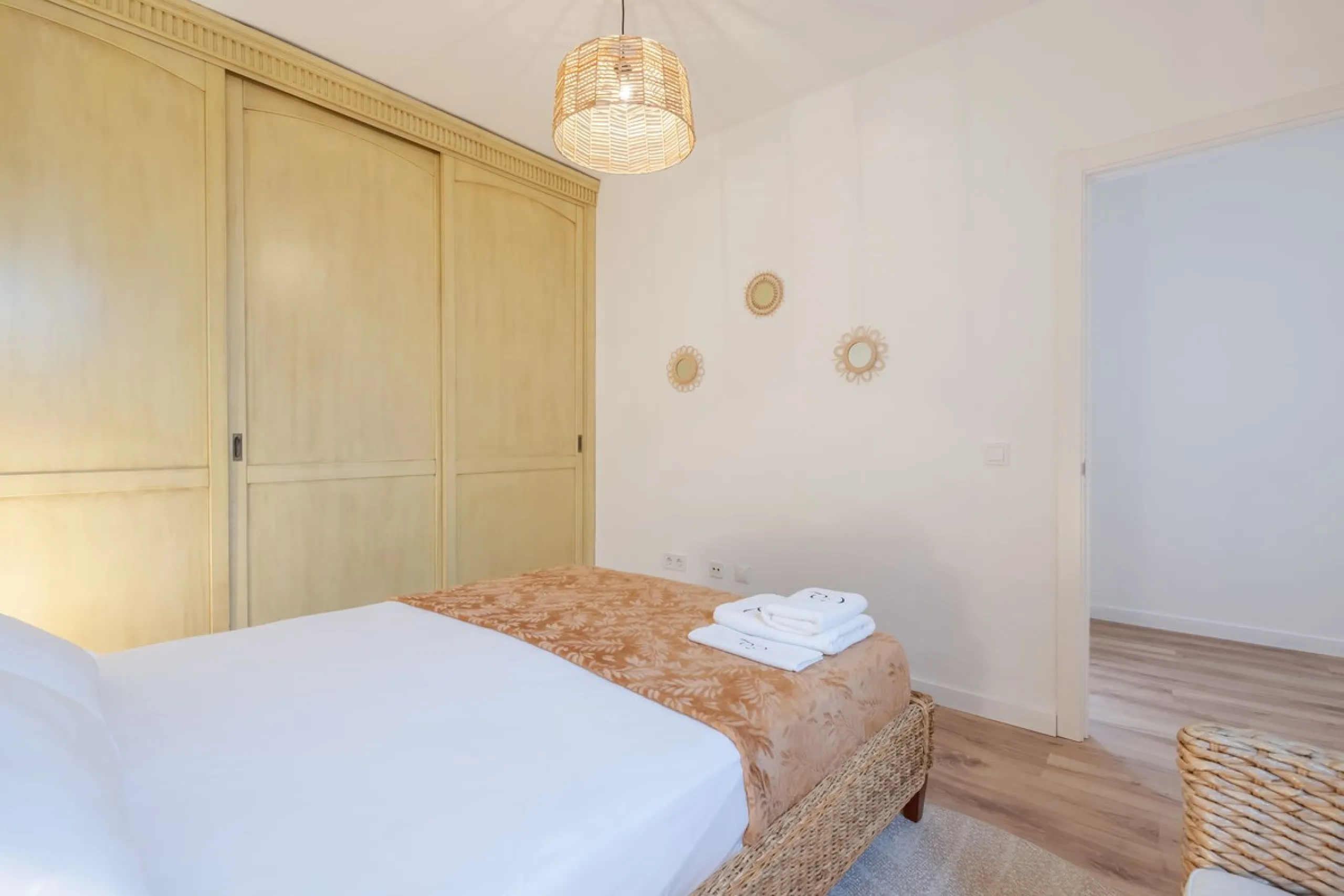 4-Bedroom Apartment for Sale in Málaga Center – Great Investment Opportunity