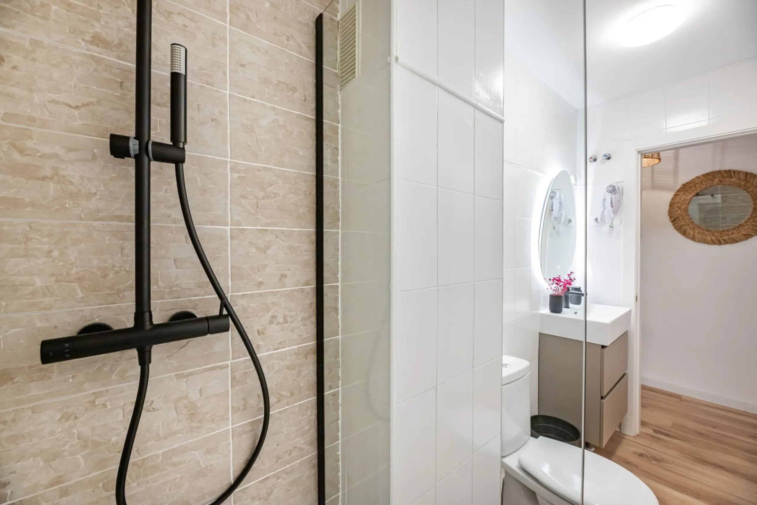 4-Bedroom Apartment for Sale in Málaga Center – Great Investment Opportunity