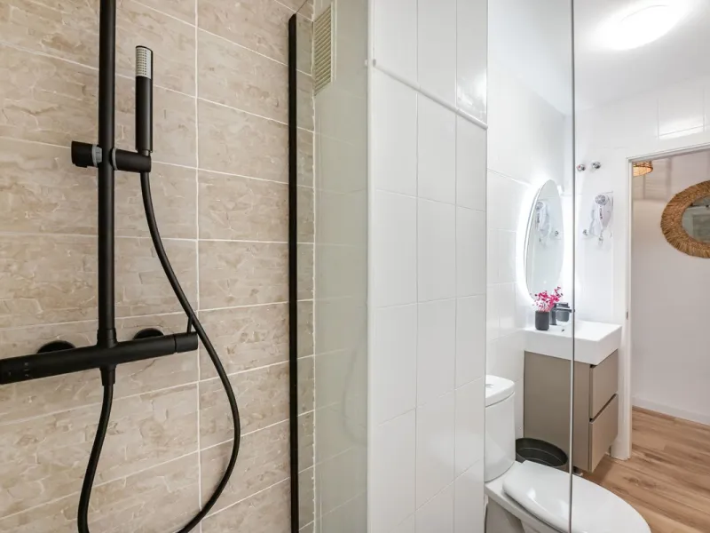 4-Bedroom Apartment for Sale in Málaga Center – Great Investment Opportunity