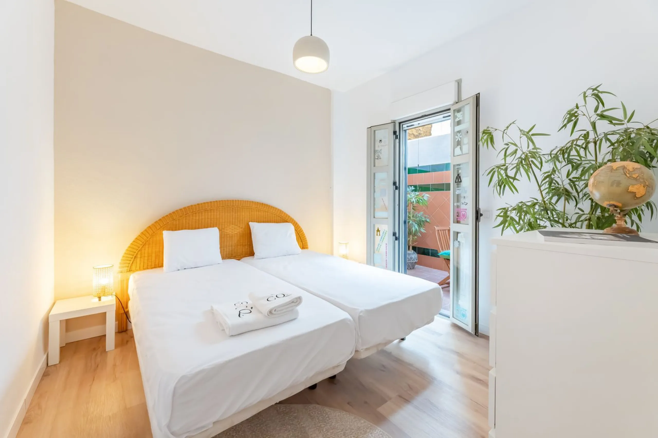 4-Bedroom Apartment for Sale in Málaga Center – Great Investment Opportunity