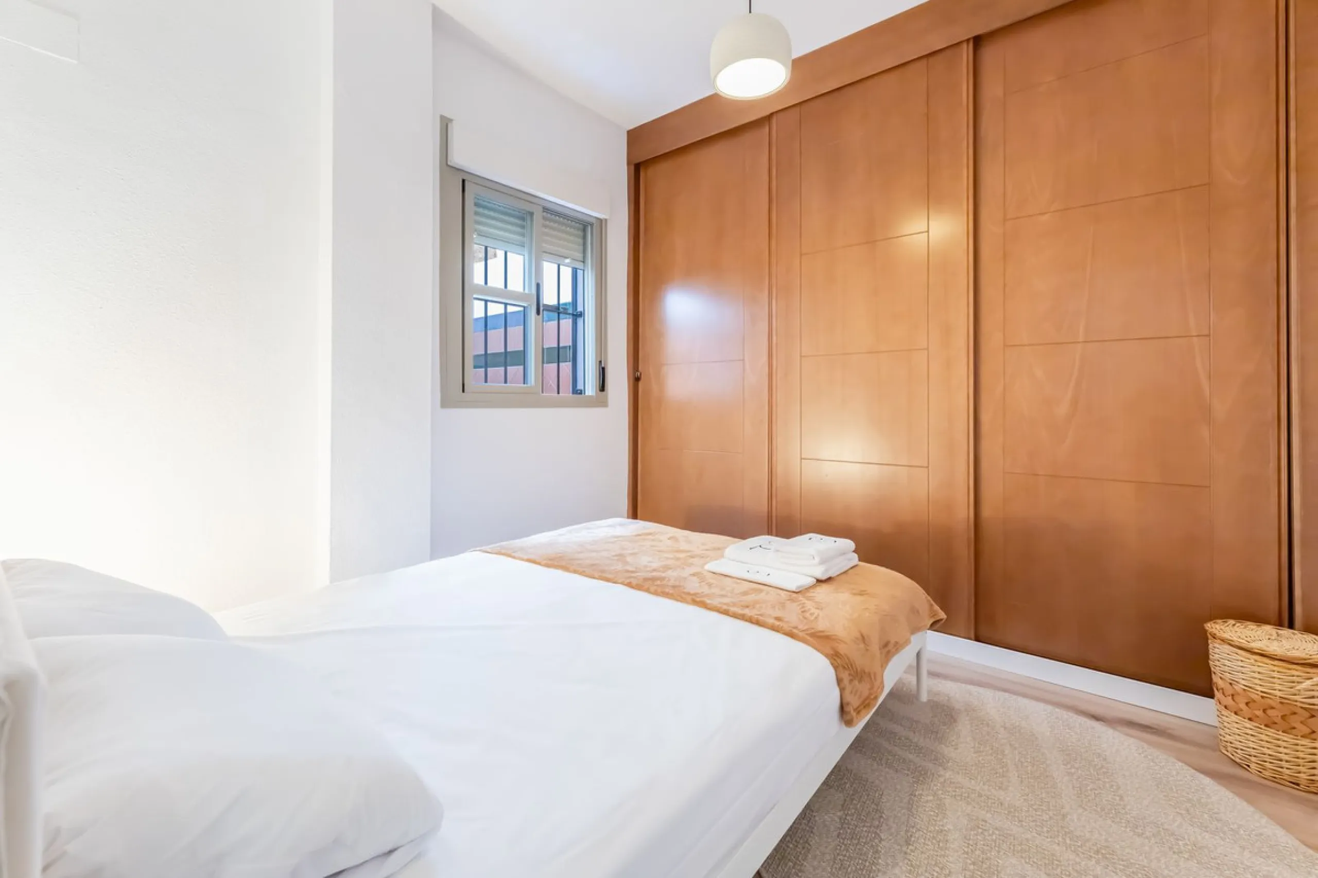 4-Bedroom Apartment for Sale in Málaga Center – Great Investment Opportunity