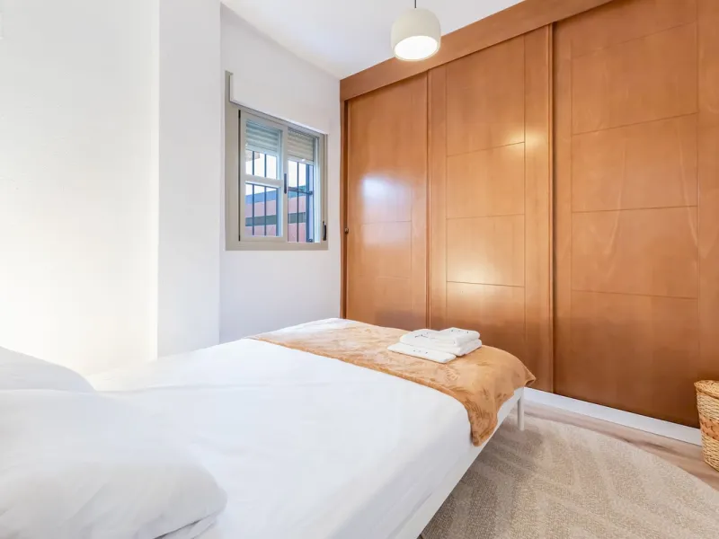 4-Bedroom Apartment for Sale in Málaga Center – Great Investment Opportunity