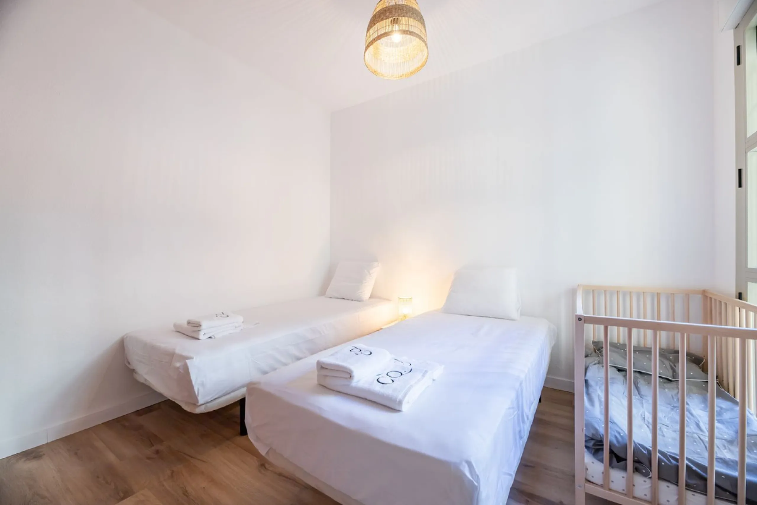 4-Bedroom Apartment for Sale in Málaga Center – Great Investment Opportunity