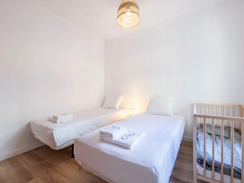 4-Bedroom Apartment for Sale in Málaga Center – Great Investment Opportunity