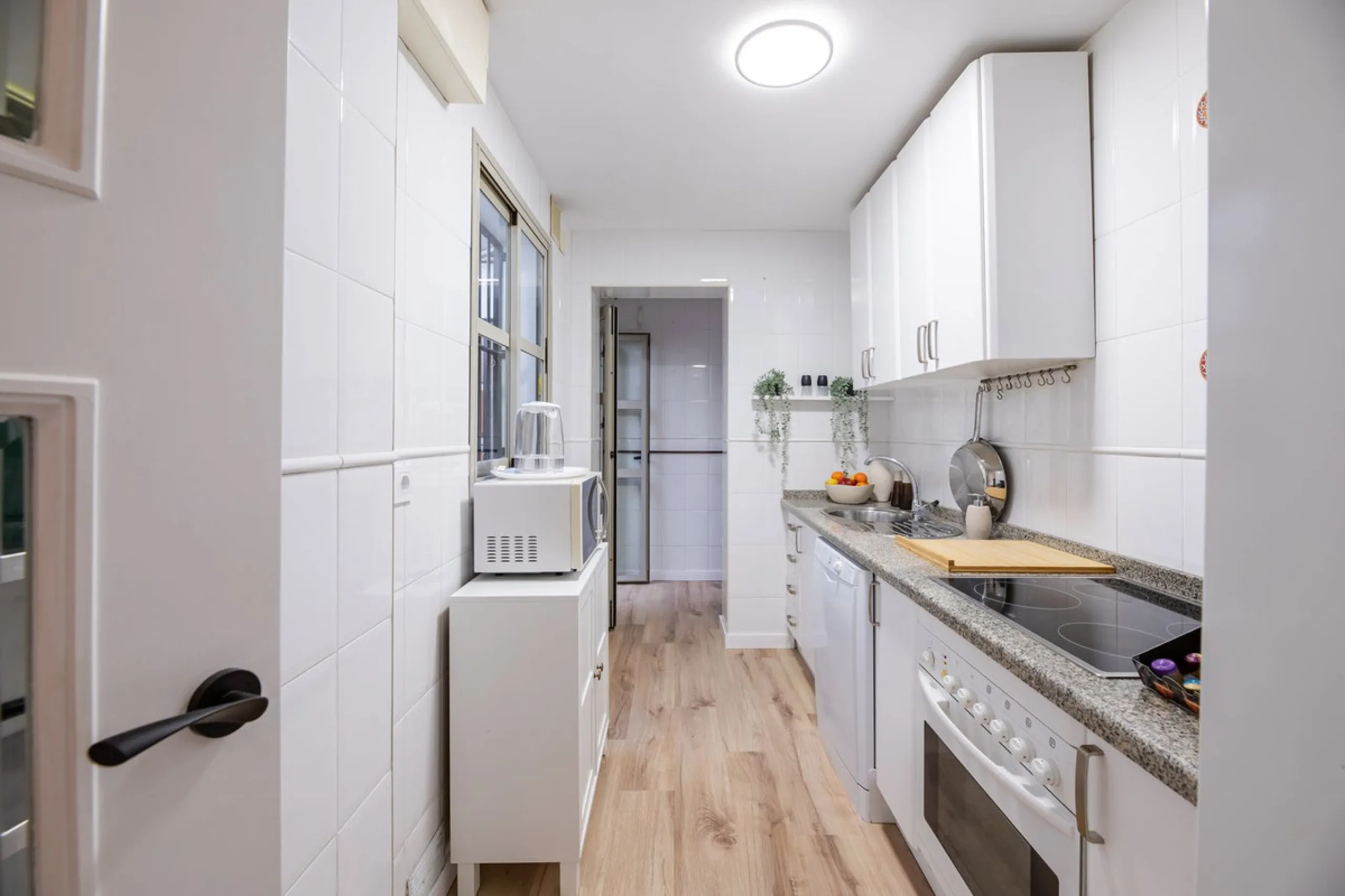 4-Bedroom Apartment for Sale in Málaga Center – Great Investment Opportunity