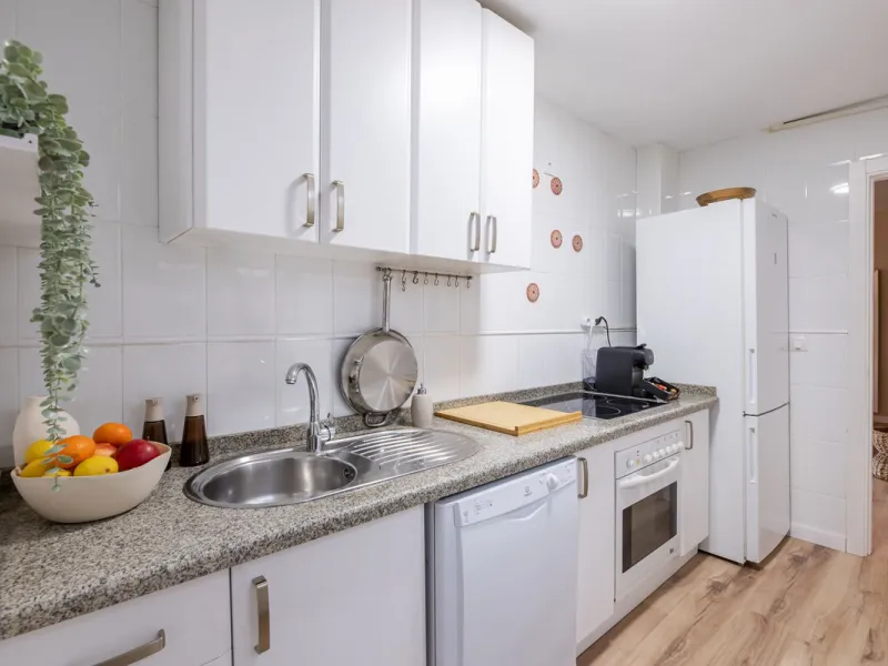 4-Bedroom Apartment for Sale in Málaga Center – Great Investment Opportunity