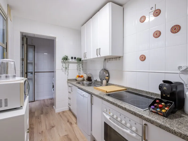 4-Bedroom Apartment for Sale in Málaga Center – Great Investment Opportunity