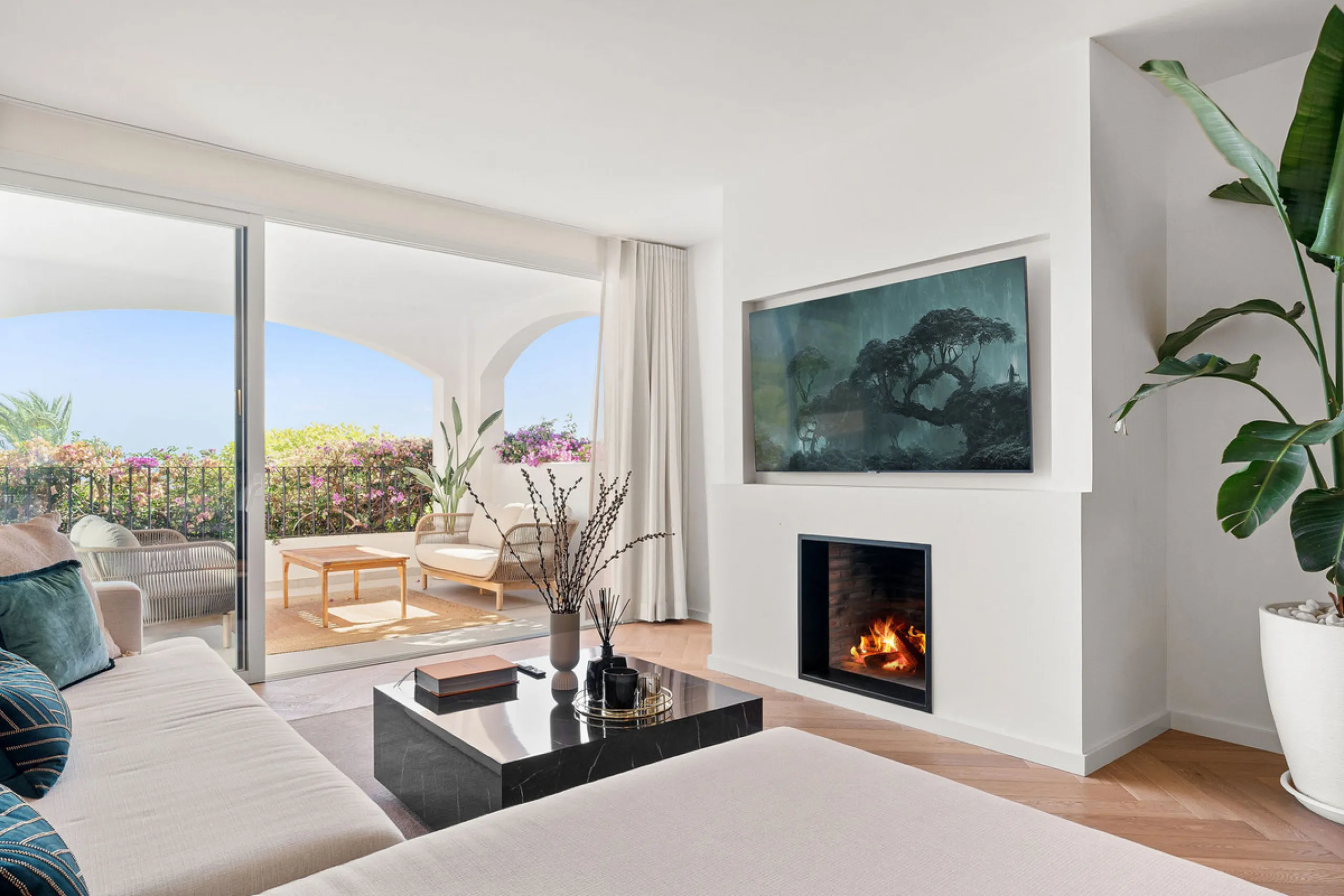 La Maison Saint Germain is an exceptional two-storey townhouse for sale  in the prestigious Golden Mile, a highly sought-after area known for its refined residences, excellent amenities, and seamless connectivity to Marbella's finest offerings. This newly
