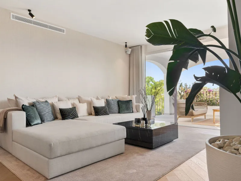 La Maison Saint Germain is an exceptional two-storey townhouse for sale  in the prestigious Golden Mile, a highly sought-after area known for its refined residences, excellent amenities, and seamless connectivity to Marbella's finest offerings. This newly