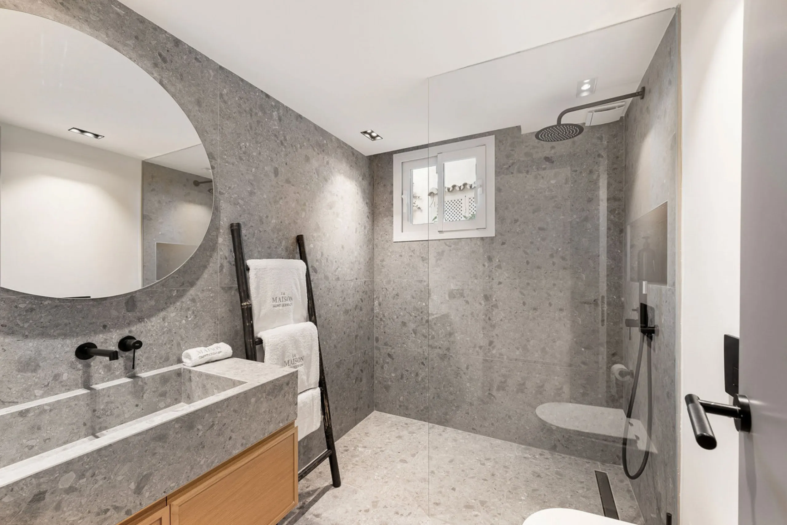 La Maison Saint Germain is an exceptional two-storey townhouse for sale  in the prestigious Golden Mile, a highly sought-after area known for its refined residences, excellent amenities, and seamless connectivity to Marbella's finest offerings. This newly