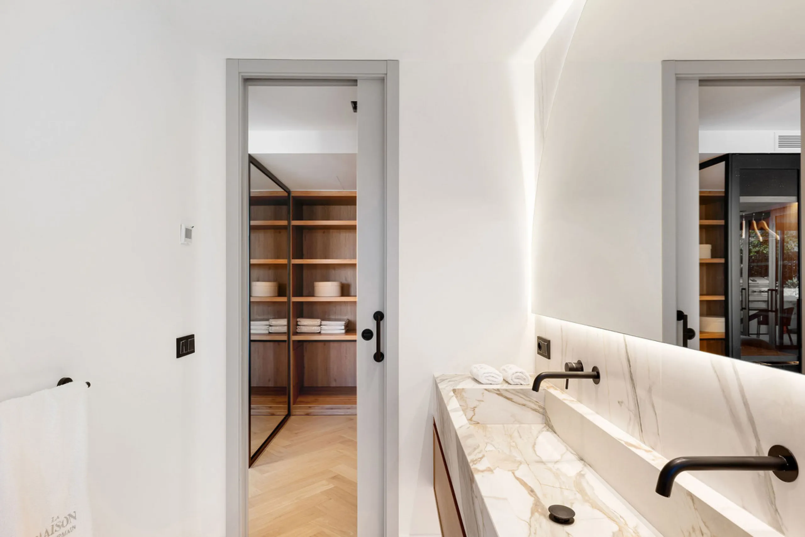 La Maison Saint Germain is an exceptional two-storey townhouse for sale  in the prestigious Golden Mile, a highly sought-after area known for its refined residences, excellent amenities, and seamless connectivity to Marbella's finest offerings. This newly