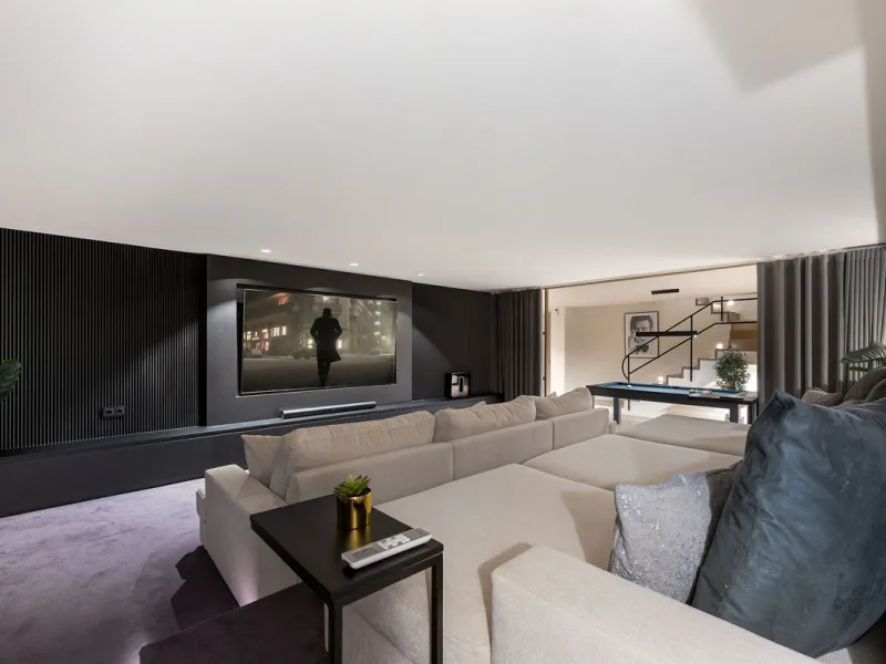 La Maison Saint Germain is an exceptional two-storey townhouse for sale  in the prestigious Golden Mile, a highly sought-after area known for its refined residences, excellent amenities, and seamless connectivity to Marbella's finest offerings. This newly