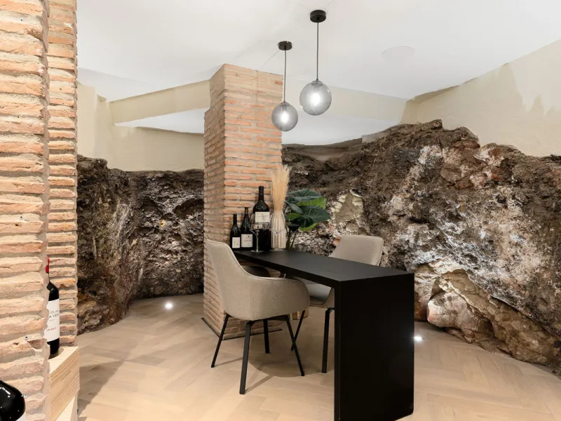 La Maison Saint Germain is an exceptional two-storey townhouse for sale  in the prestigious Golden Mile, a highly sought-after area known for its refined residences, excellent amenities, and seamless connectivity to Marbella's finest offerings. This newly