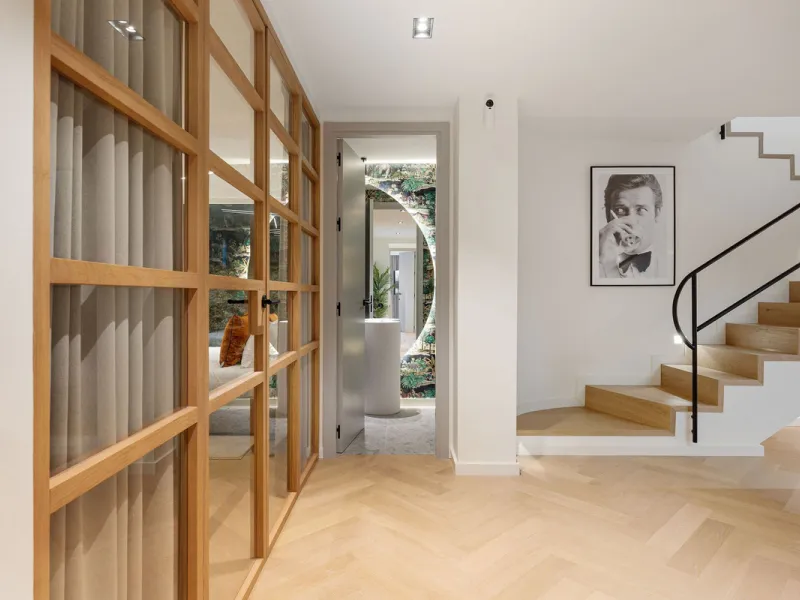 La Maison Saint Germain is an exceptional two-storey townhouse for sale  in the prestigious Golden Mile, a highly sought-after area known for its refined residences, excellent amenities, and seamless connectivity to Marbella's finest offerings. This newly
