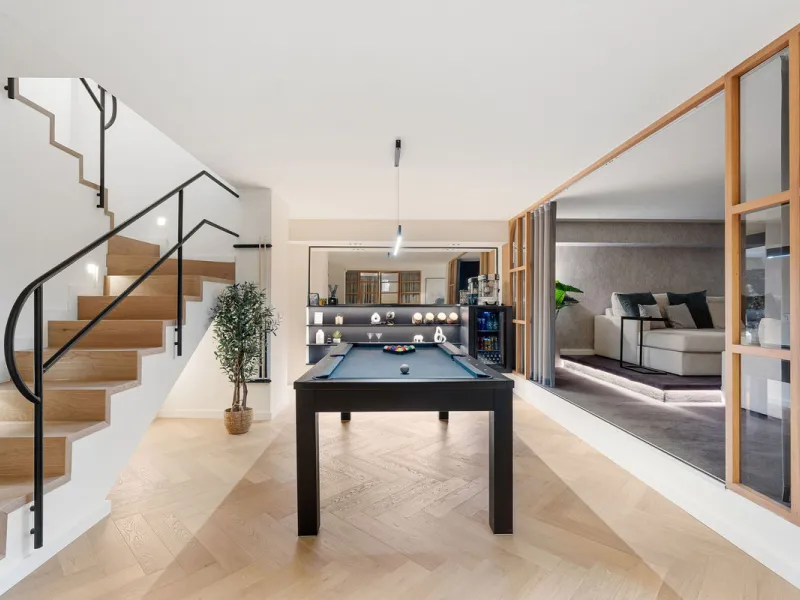 La Maison Saint Germain is an exceptional two-storey townhouse for sale  in the prestigious Golden Mile, a highly sought-after area known for its refined residences, excellent amenities, and seamless connectivity to Marbella's finest offerings. This newly