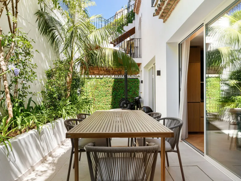 La Maison Saint Germain is an exceptional two-storey townhouse for sale  in the prestigious Golden Mile, a highly sought-after area known for its refined residences, excellent amenities, and seamless connectivity to Marbella's finest offerings. This newly