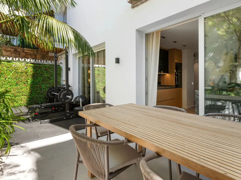 La Maison Saint Germain is an exceptional two-storey townhouse for sale  in the prestigious Golden Mile, a highly sought-after area known for its refined residences, excellent amenities, and seamless connectivity to Marbella's finest offerings. This newly