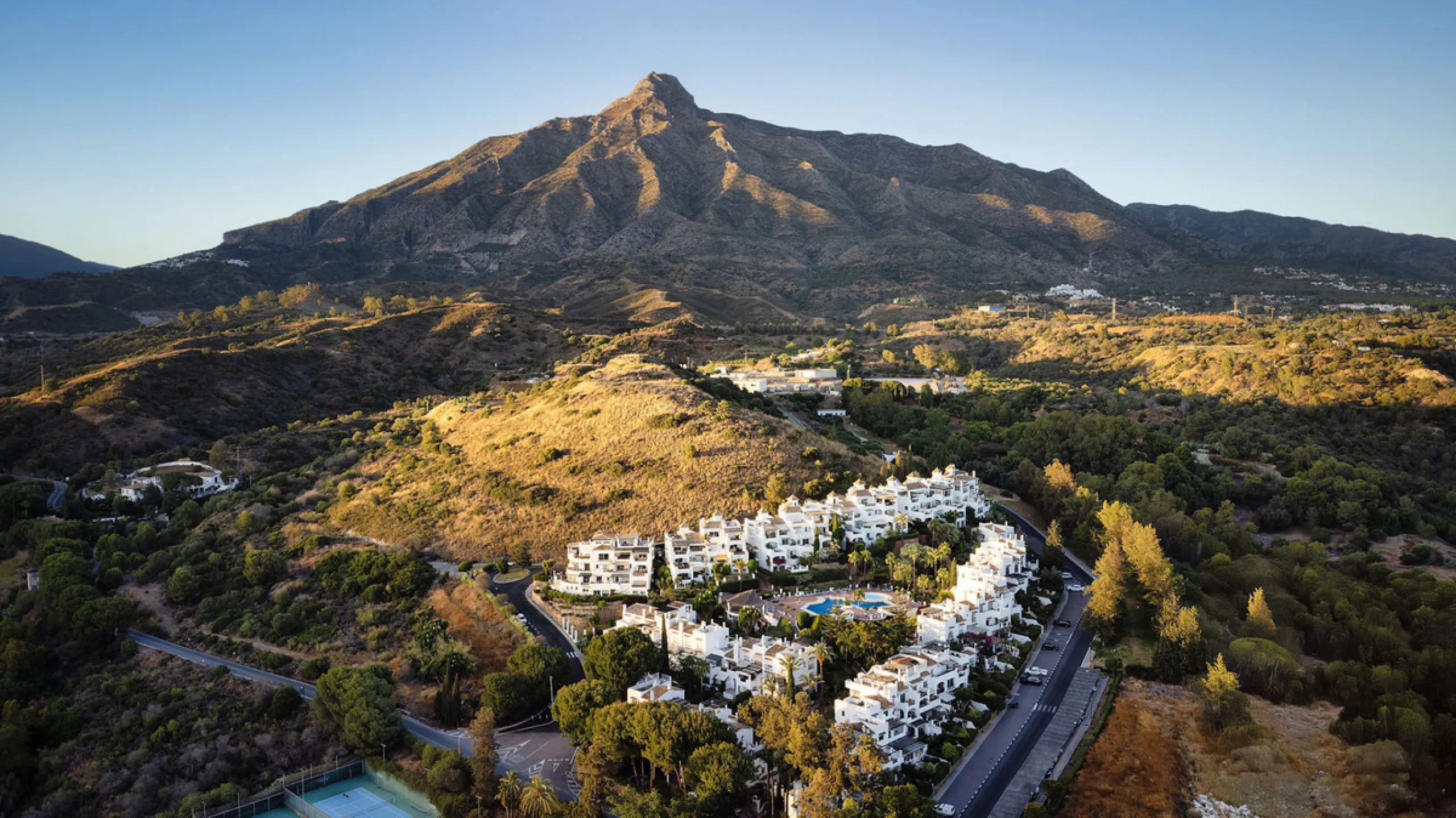 La Maison Saint Germain is an exceptional two-storey townhouse for sale  in the prestigious Golden Mile, a highly sought-after area known for its refined residences, excellent amenities, and seamless connectivity to Marbella's finest offerings. This newly