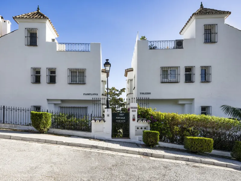 La Maison Saint Germain is an exceptional two-storey townhouse for sale  in the prestigious Golden Mile, a highly sought-after area known for its refined residences, excellent amenities, and seamless connectivity to Marbella's finest offerings. This newly