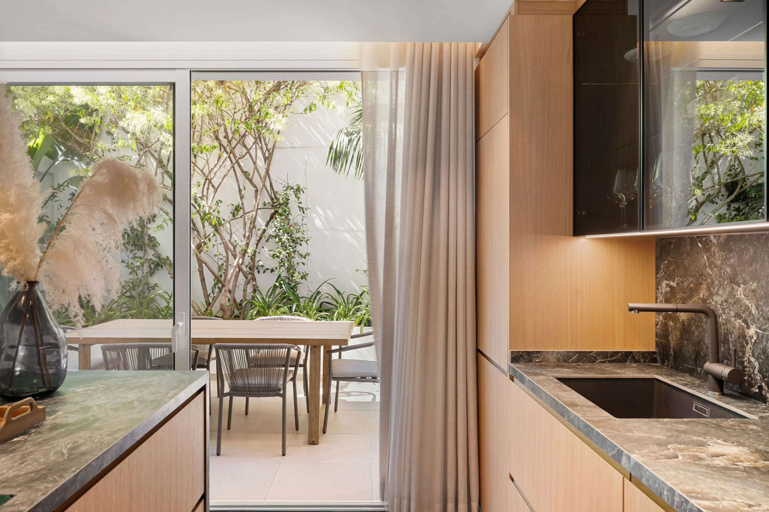 La Maison Saint Germain is an exceptional two-storey townhouse for sale  in the prestigious Golden Mile, a highly sought-after area known for its refined residences, excellent amenities, and seamless connectivity to Marbella's finest offerings. This newly