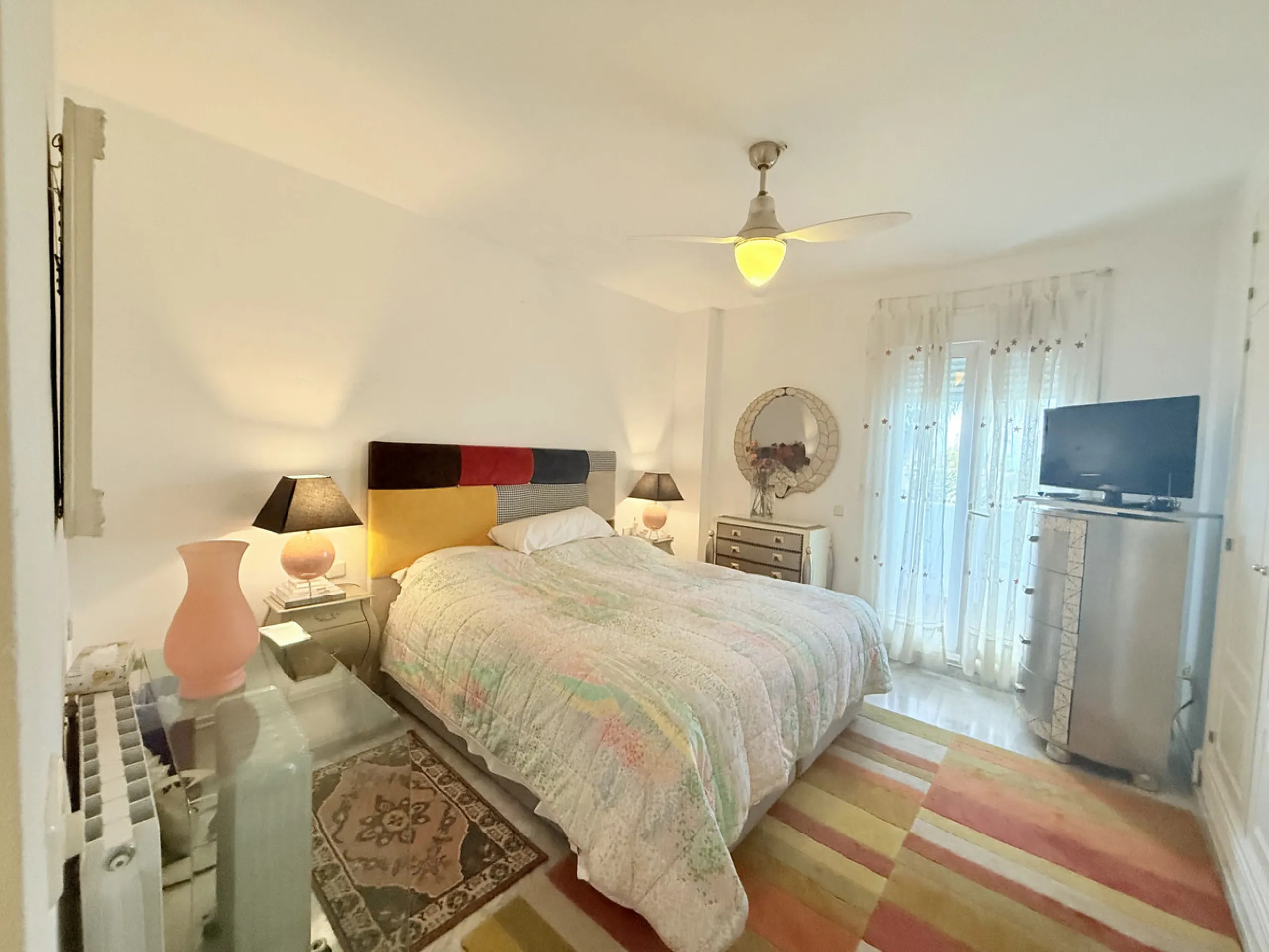 Apartment - Penthouse в продаже в Marbella, Málaga. В доме 4 спален и 3 ванных комнат. Площадь дома 199 м²